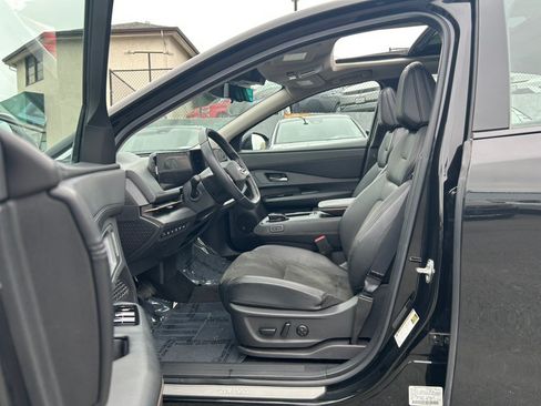 Used 2023 Nissan Ariya FWD image 11