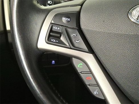 Used 2017 Hyundai Veloster Value Edition image 22