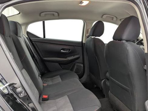Used 2025 Nissan Sentra SR FWD image 18