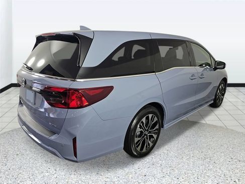New 2026 Honda Odyssey Elite image 3