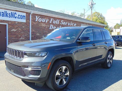 Used 2024 Jeep Grand Cherokee Limited 4xe image 1