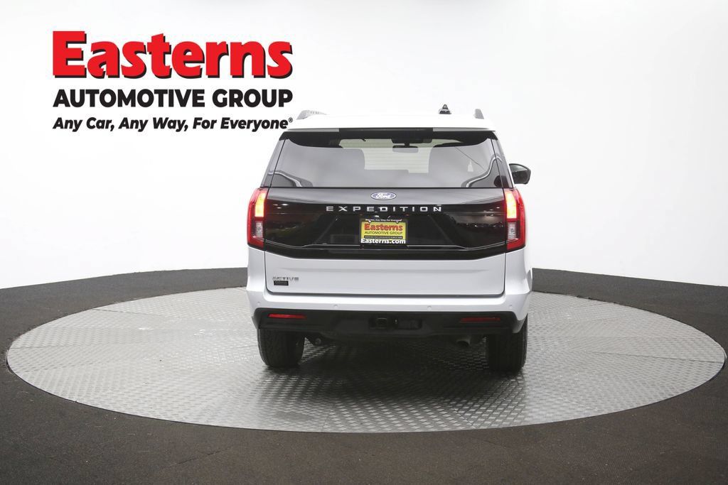Used 2025 Ford Expedition Active AWD/4WD image 37