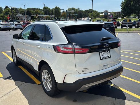 Used 2024 Ford Edge SEL w/ Convenience Package AWD/4WD image 7