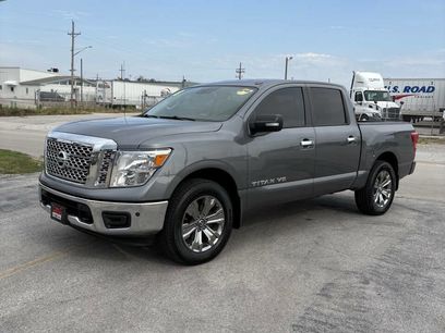 Used 2018 Nissan Titan SV w/ SV Convenience Package