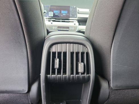 Certified 2024 Hyundai Kona SEL w/ Convenience Package FWD image 18
