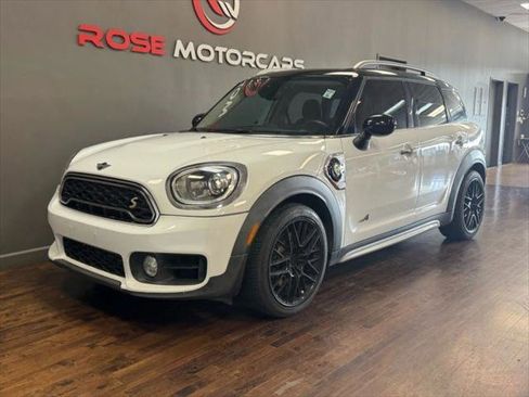 Used 2019 MINI Cooper Countryman SE image 1