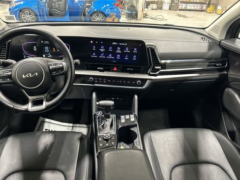 Certified 2023 Kia Sportage EX image 12