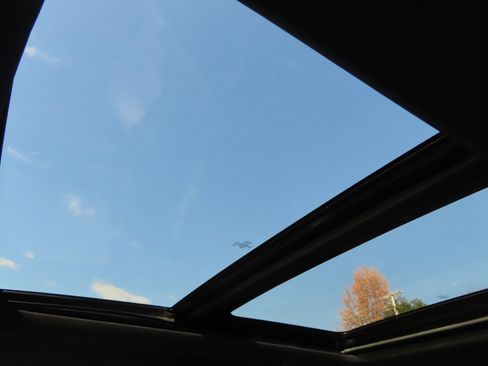 Used 2019 Ford F150 Lariat w/ Equipment Group 502A Luxury image 41