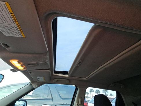 Used 2013 Nissan Juke SV image 12