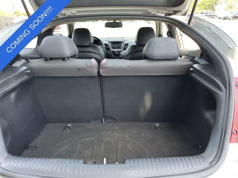 Used 2013 Hyundai Veloster Turbo FWD image 17