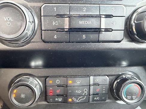 Used 2019 Ford F350 XLT w/ XLT Premium Package image 23