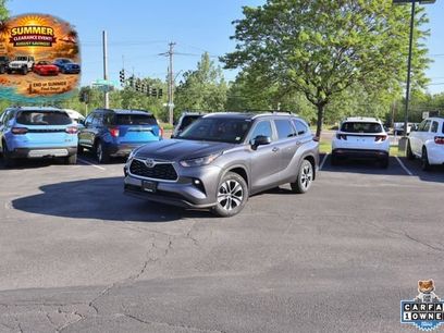 Used 2023 Toyota Highlander XLE