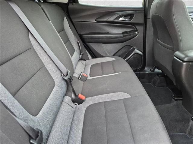 Used 2025 Chevrolet TrailBlazer LT AWD/4WD image 18