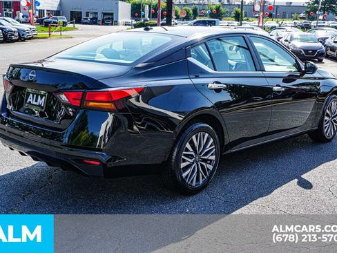 Used 2025 Nissan Altima 2.5 SV FWD image 5
