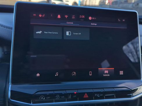 New 2026 Jeep Compass Limited image 19