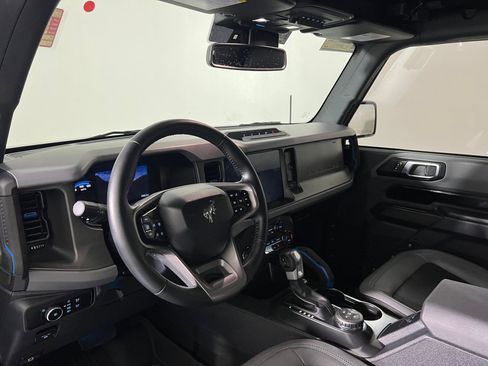 Used 2024 Ford Bronco Black Diamond image 3
