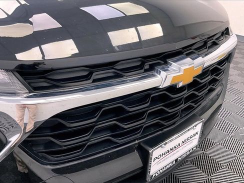 Used 2024 Chevrolet Trax LS w/ LS Convenience Package image 25