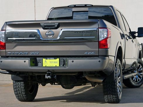 Used 2017 Nissan Titan Platinum Reserve AWD/4WD image 4