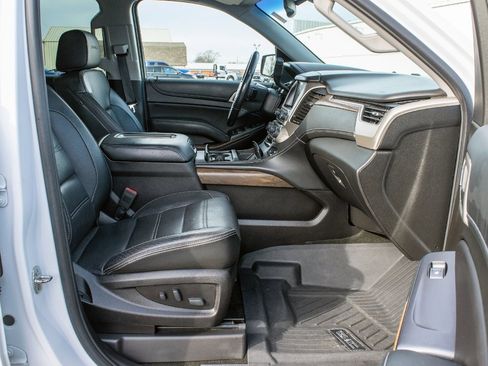 Used 2018 GMC Yukon Denali image 40