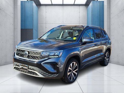 Used 2022 Volkswagen Taos SE image 25