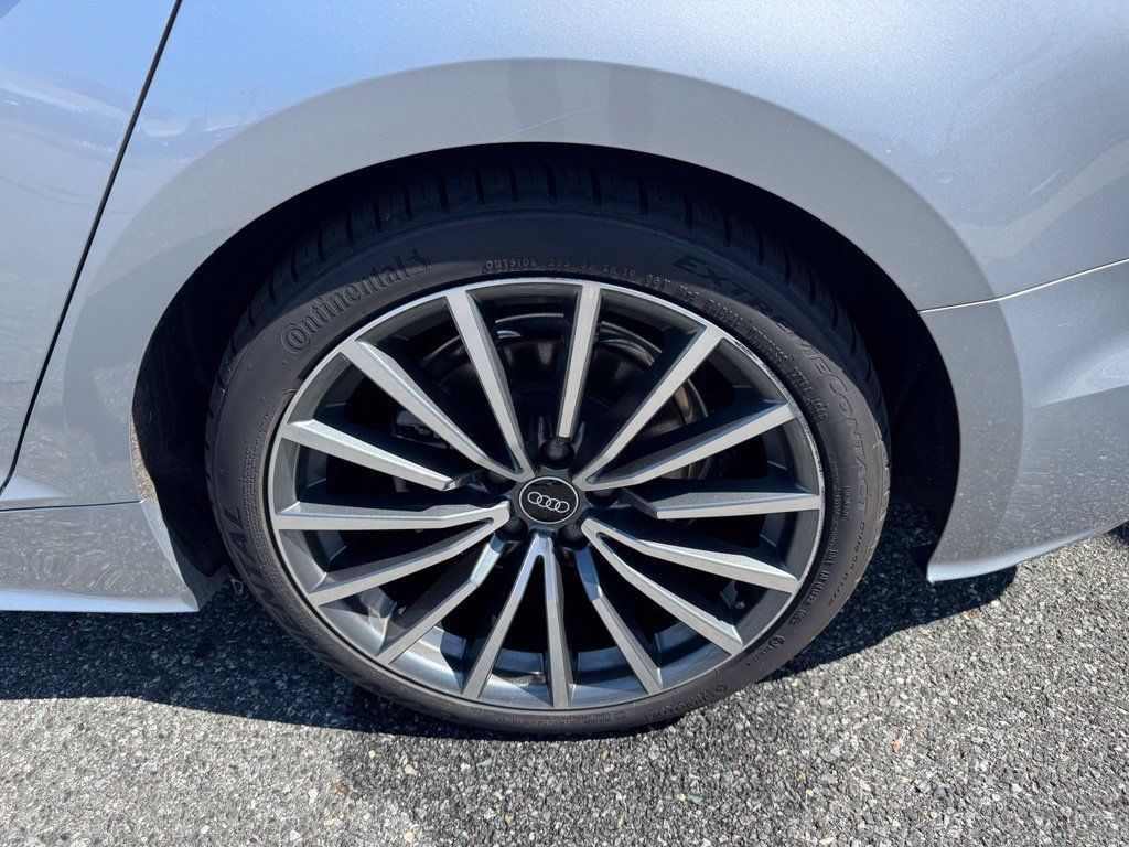 Used 2022 Audi A5 2.0T Premium Plus AWD/4WD image 8