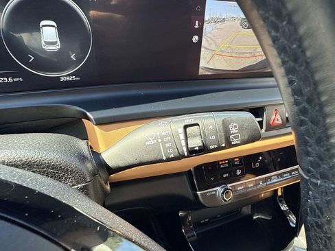 Used 2024 Kia Seltos SX w/ SX Sunroof Package image 32