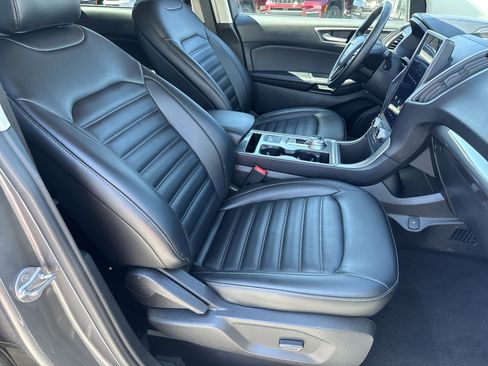 Used 2023 Ford Edge SEL image 18