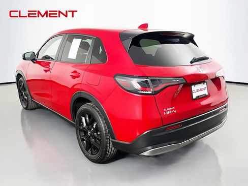 Used 2024 Honda HR-V Sport image 9