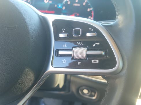 Used 2020 Mercedes-Benz GLS 450 4MATIC image 24