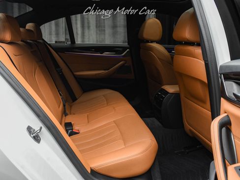 Used 2022 BMW 530i xDrive w/ Premium Package AWD/4WD image 31