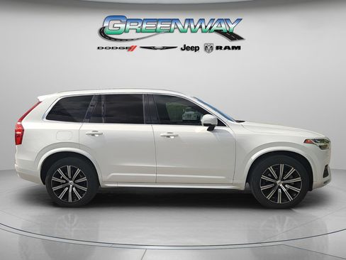 Used 2023 Volvo XC90 B6 Core w/ Climate Package AWD/4WD image 4