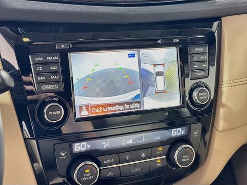 Used 2017 Nissan Rogue SL w/ SL Premium Package AWD/4WD image 17