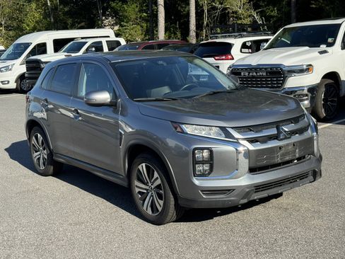 Used 2024 Mitsubishi Outlander Sport SE AWD/4WD image 3