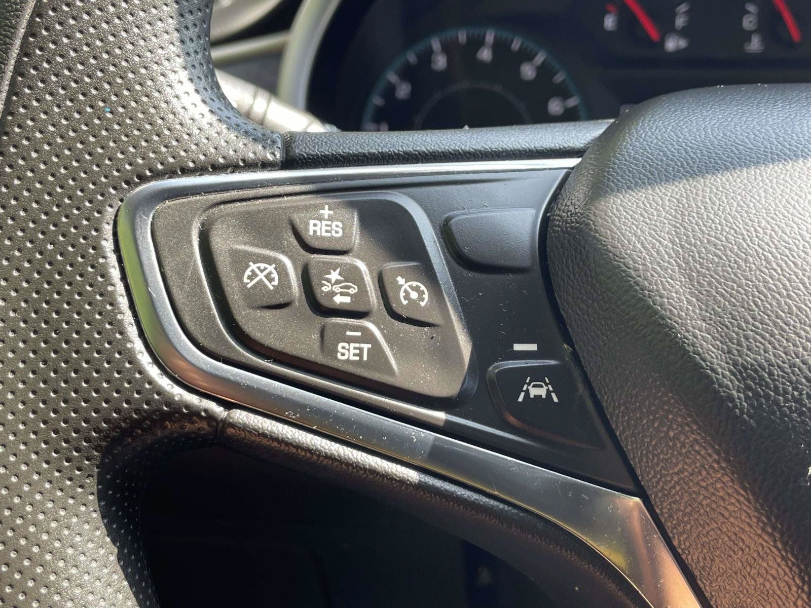 Used 2023 Chevrolet Malibu LT FWD image 20