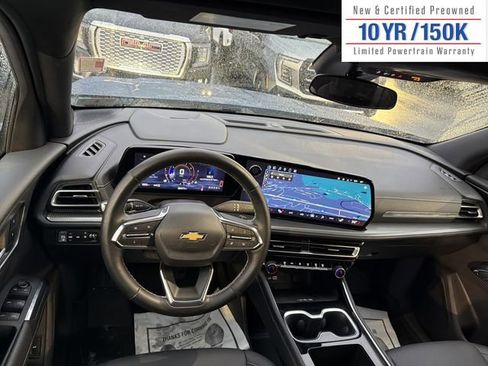 Certified 2025 Chevrolet Traverse LT image 14