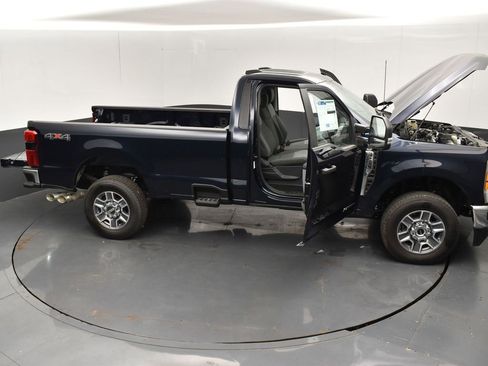 New 2025 Ford F250 XLT w/ 360-Degree Camera Package image 32