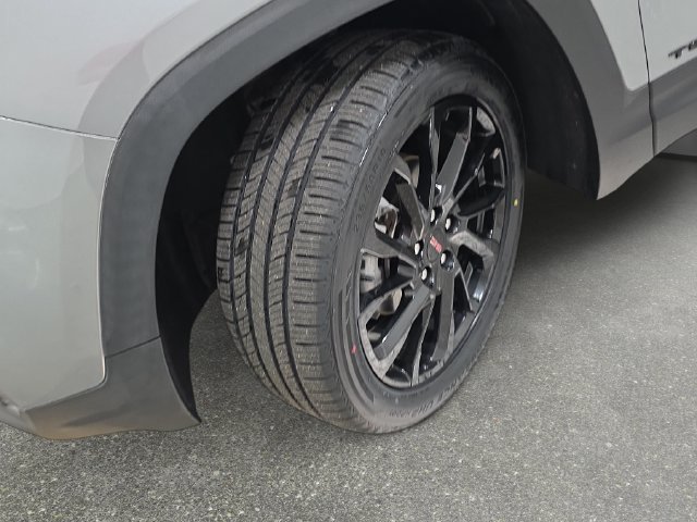 Used 2023 GMC Terrain SLE w/ Driver Convenience Package AWD/4WD image 29
