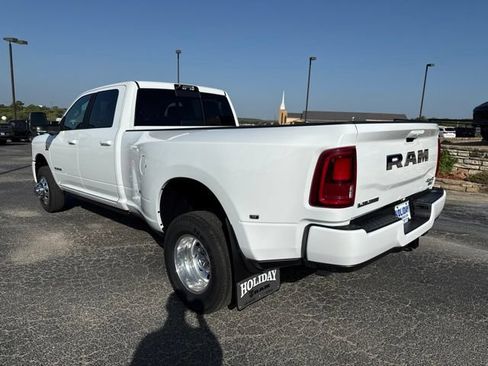 New 2026 RAM 3500 Laramie AWD/4WD image 3