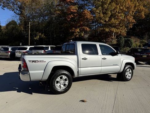Used 2012 Toyota Tacoma PreRunner image 4