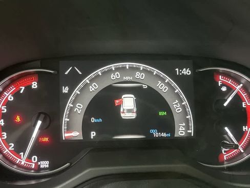 Used 2025 Toyota RAV4 XLE w/ Convenience Package image 16