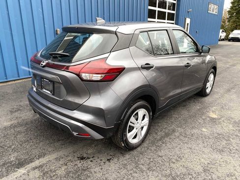 Used 2024 Nissan Kicks S image 4