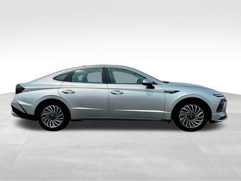 New 2025 Hyundai Sonata SEL image 9