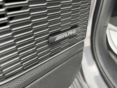 Used 2023 Jeep Grand Cherokee 4WD 4xe w/ Luxury Tech Group II image 23