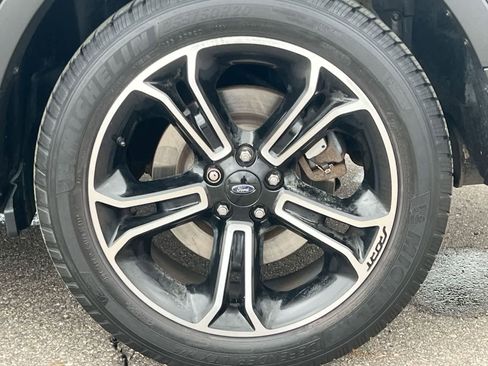 Used 2014 Ford Explorer Sport w/ Equipment Group 401A AWD/4WD image 14