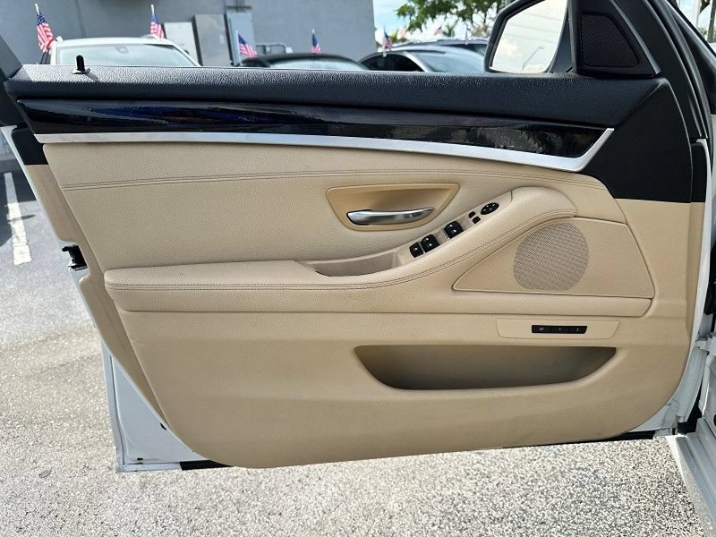 Used 2015 BMW 528i Sedan RWD image 31