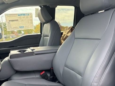 New 2026 Ford F550 XL w/ XL Chrome Package image 28