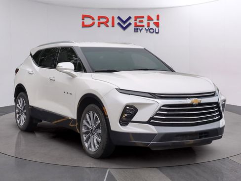 Used 2024 Chevrolet Blazer Premier w/ Driver Confidence II Package FWD image 7