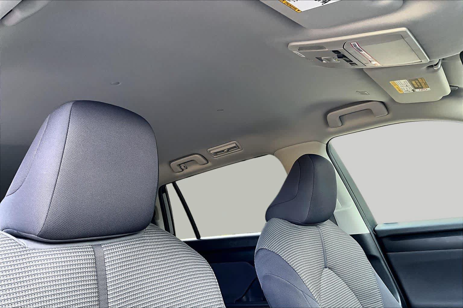 Used 2023 Toyota Highlander L FWD image 13