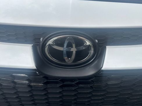 Used 2020 Toyota Corolla LE image 22