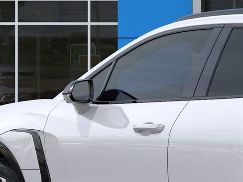 New 2025 Chevrolet Blazer EV RS image 12